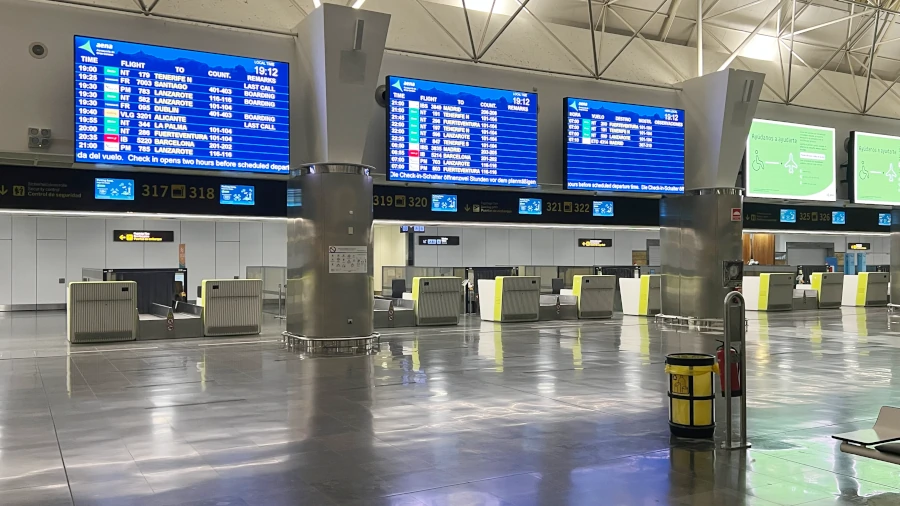 Las Palmas Airport is open 24 hours and is considered one of the safest airports in the world.